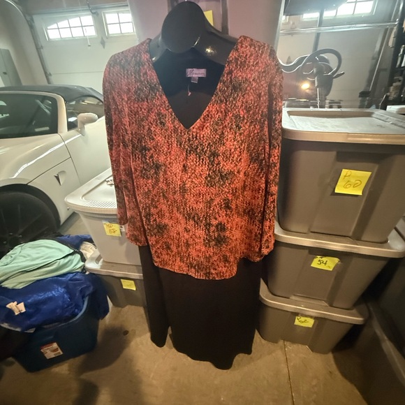 Vibrant Orange and Black V-Neck Dress p31 - Picture 2 of 5